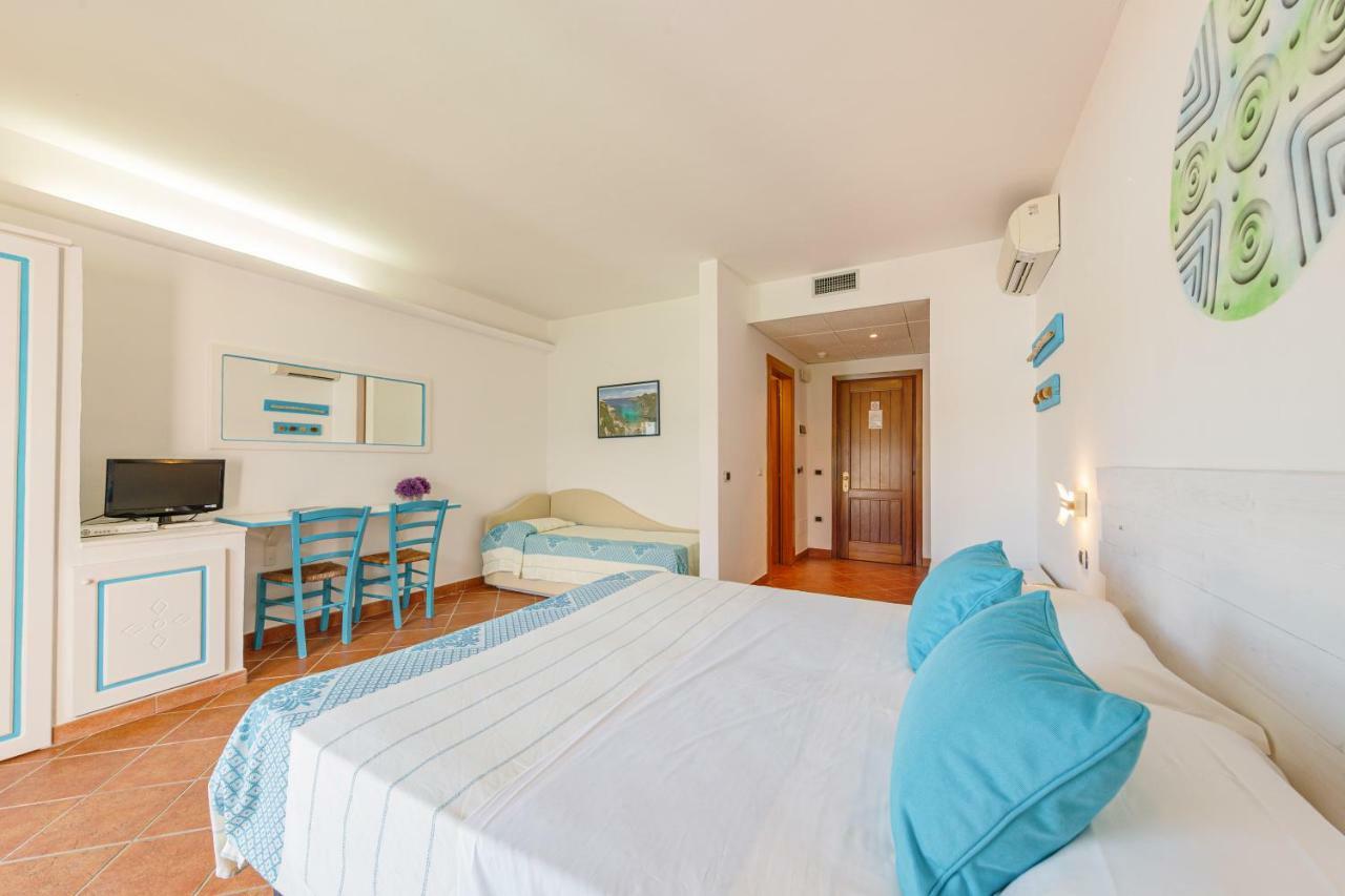 Lh Hotel La Funtana (Adults Only) Santa Teresa Gallura Exterior photo